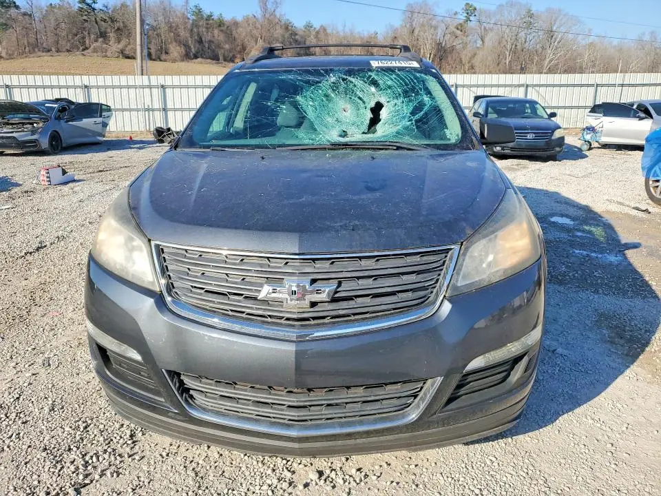 2013 CHEVROLET TRAVERSE LS  