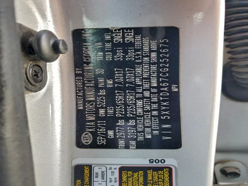 2012 KIA SORENTO BASE  