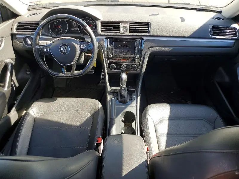 2017 VOLKSWAGEN PASSAT R-LINE  