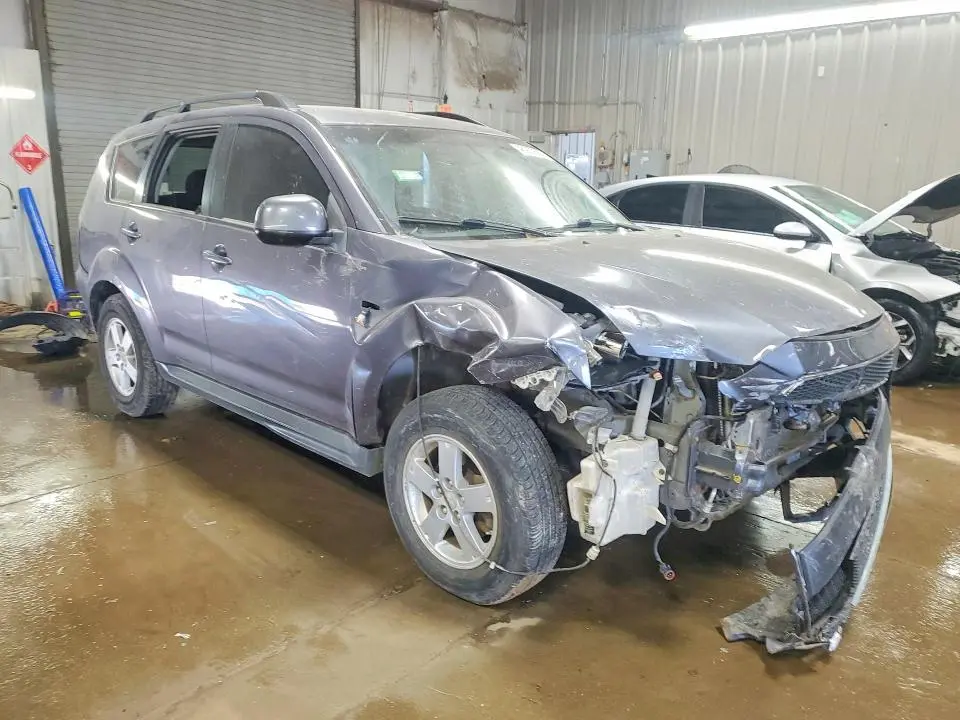 2010 MITSUBISHI OUTLANDER ES  