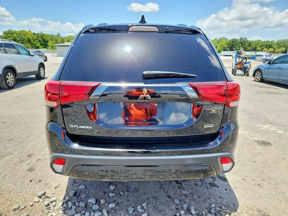 2020 MITSUBISHI OUTLANDER SE  