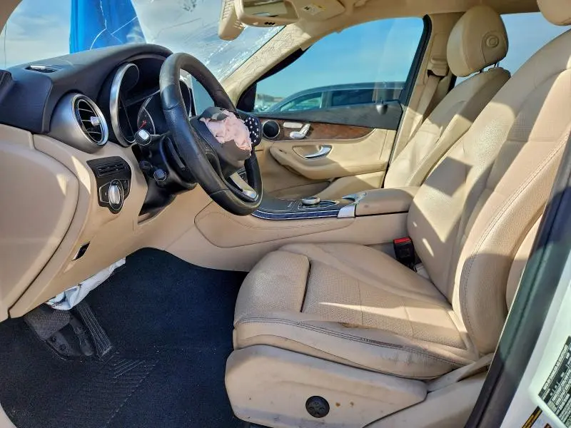 2019 MERCEDES-BENZ GLC 300  