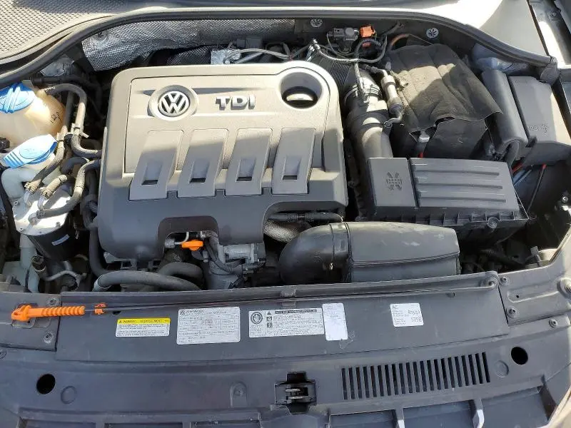 2013 VOLKSWAGEN PASSAT SEL  