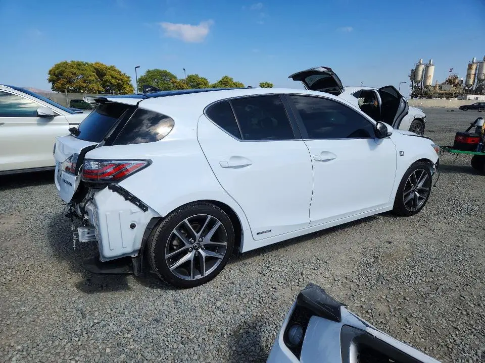 2015 LEXUS CT 200  