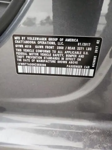 2017 VOLKSWAGEN PASSAT SE  