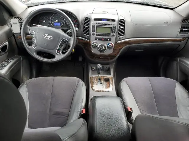 2011 HYUNDAI SANTA FE SE  