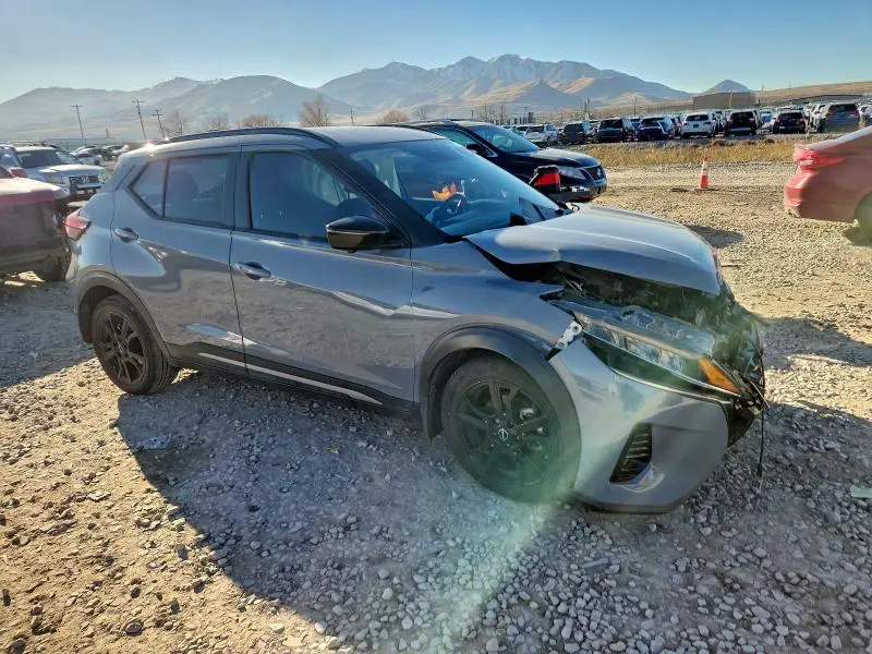 2023 NISSAN KICKS SR  
