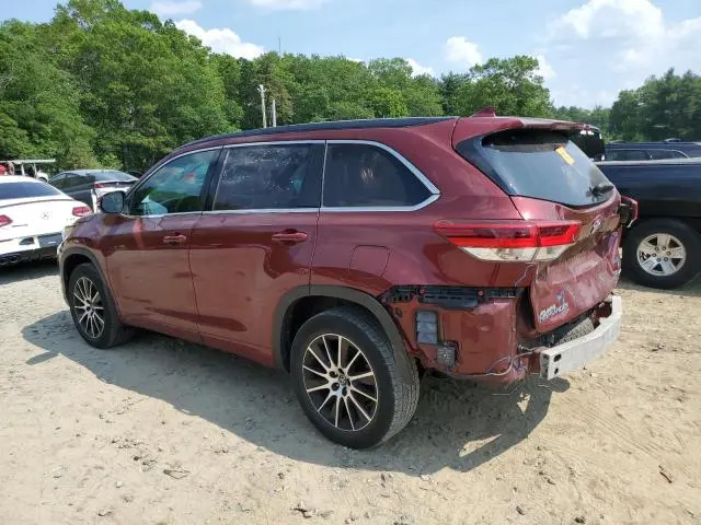 2017 TOYOTA HIGHLANDER SE  