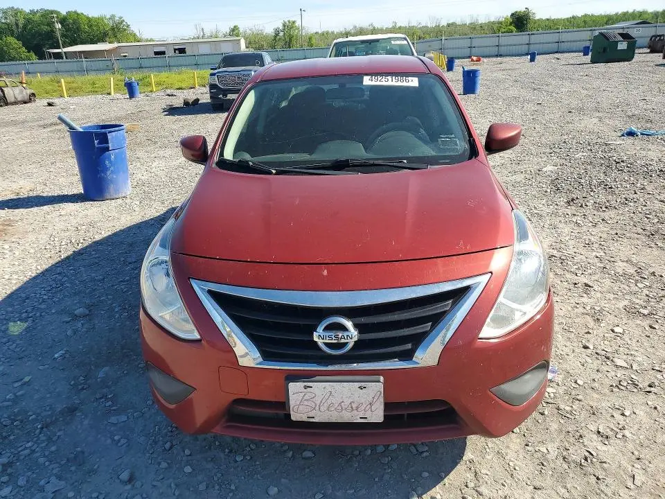 2019 NISSAN VERSA SV  
