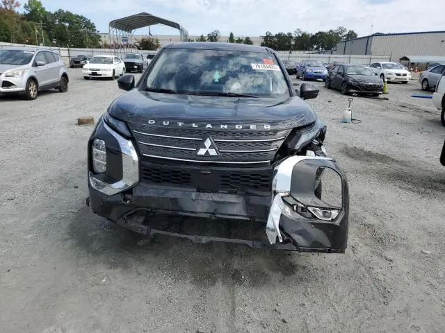 2024 MITSUBISHI OUTLANDER SE  