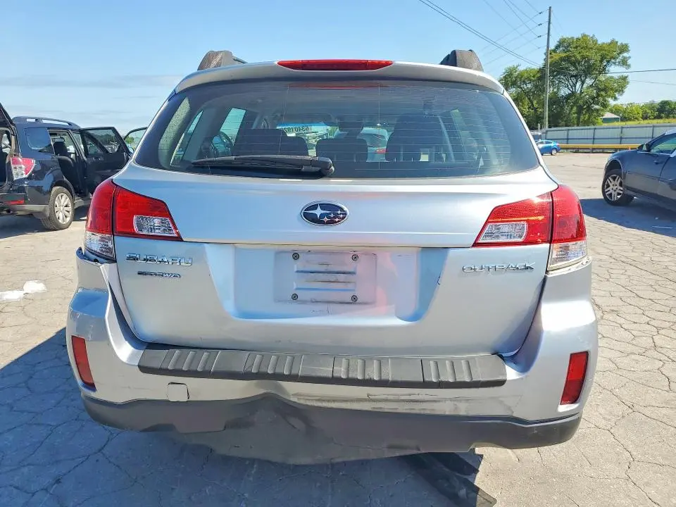 2013 SUBARU OUTBACK 2.5I  