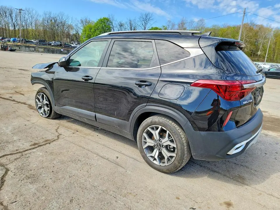 2021 KIA SELTOS EX  