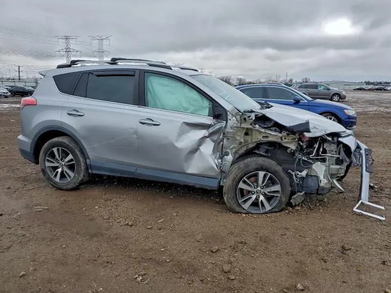 2017 TOYOTA RAV4 XLE  