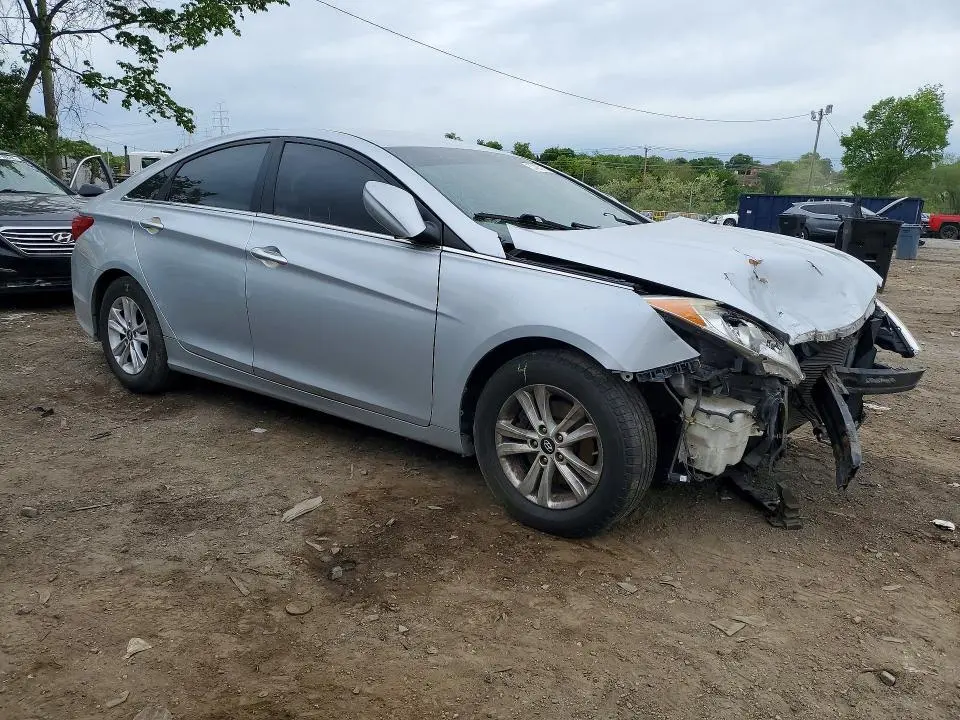 2014 HYUNDAI SONATA GLS  