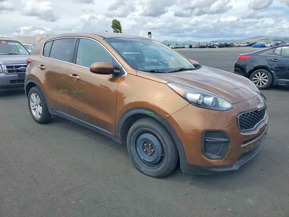 2018 KIA SPORTAGE LX  