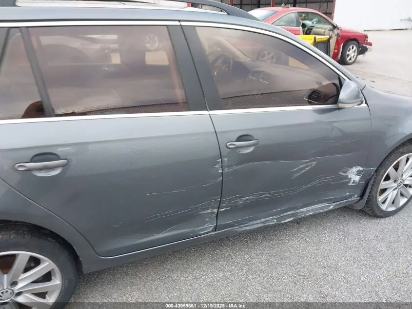 2011 VOLKSWAGEN JETTA SPORTWAGEN 2.0L TDI