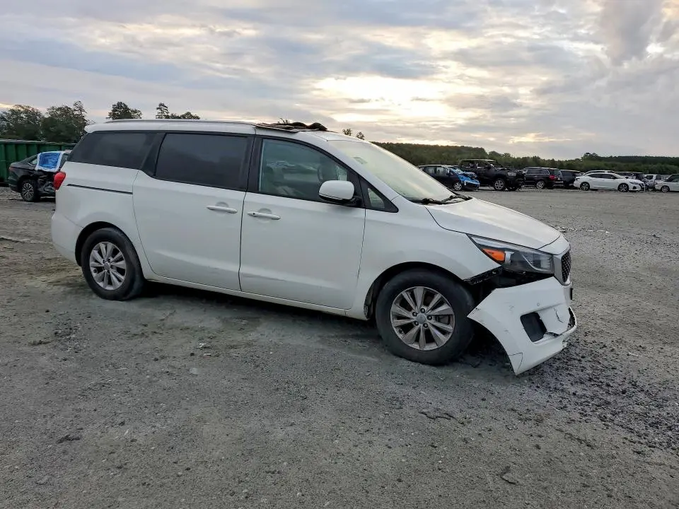 2017 KIA SEDONA LX  