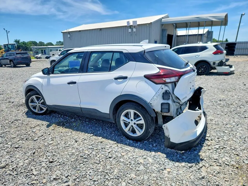 2023 NISSAN KICKS S  