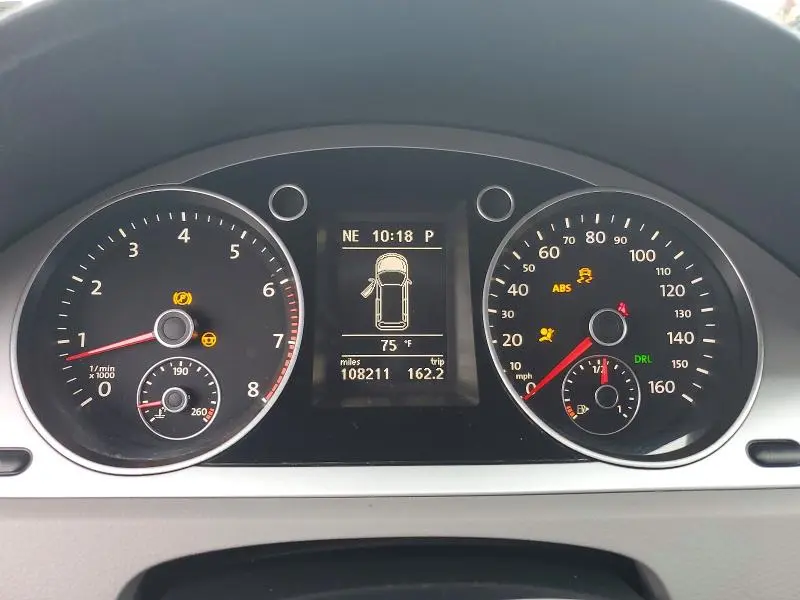 2010 VOLKSWAGEN PASSAT KOMFORT  