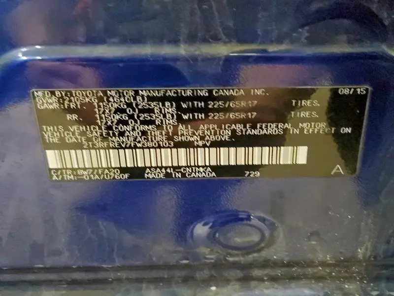 2015 TOYOTA RAV4 XLE  