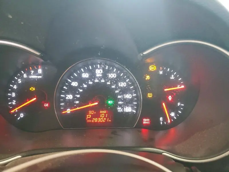2014 KIA SORENTO LX  