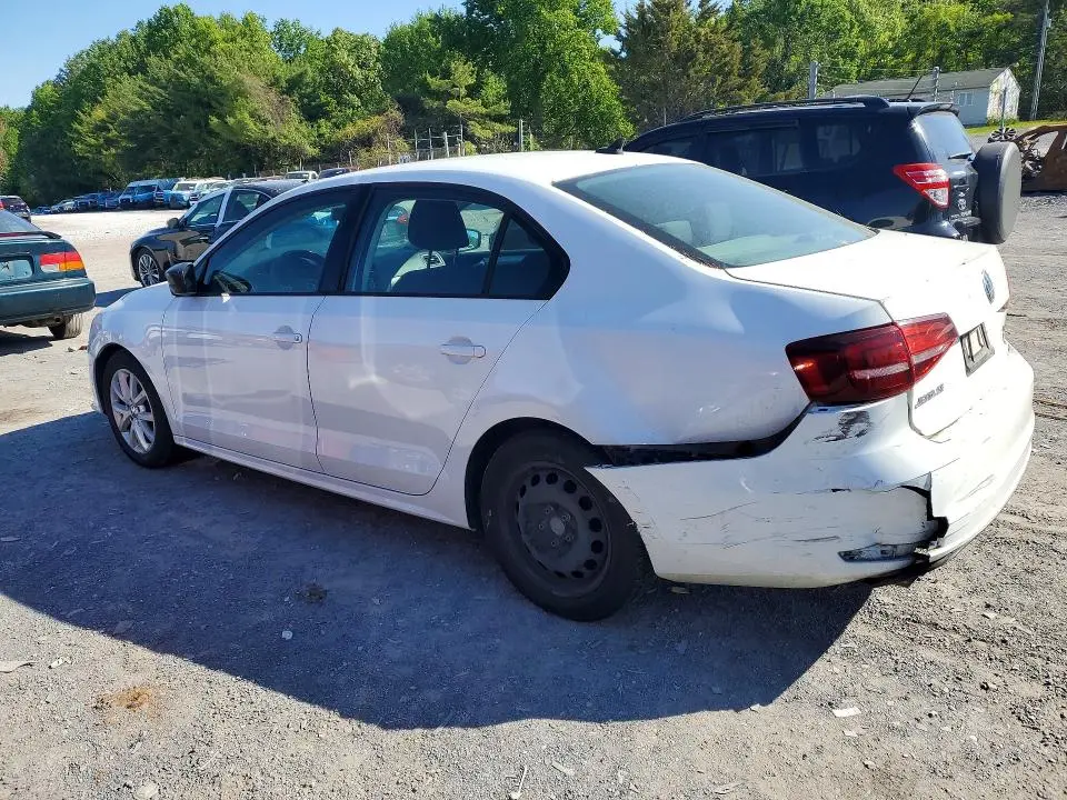 2016 VOLKSWAGEN JETTA SE  