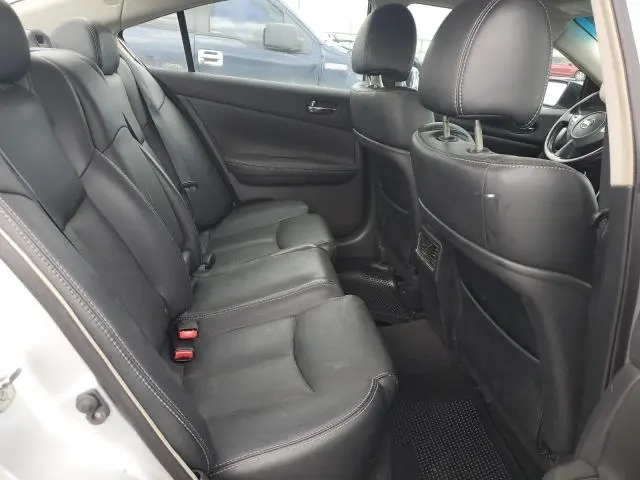 2011 NISSAN MAXIMA S  