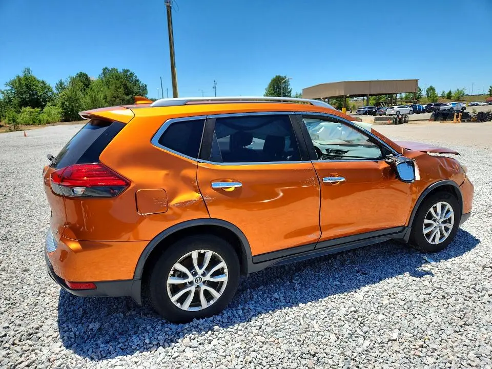 2017 NISSAN ROGUE SV  