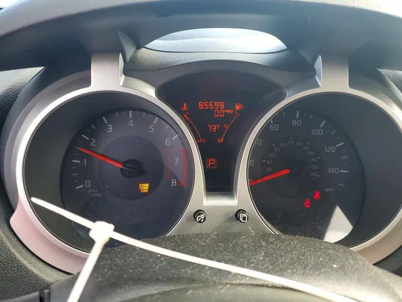 2015 NISSAN JUKE S  