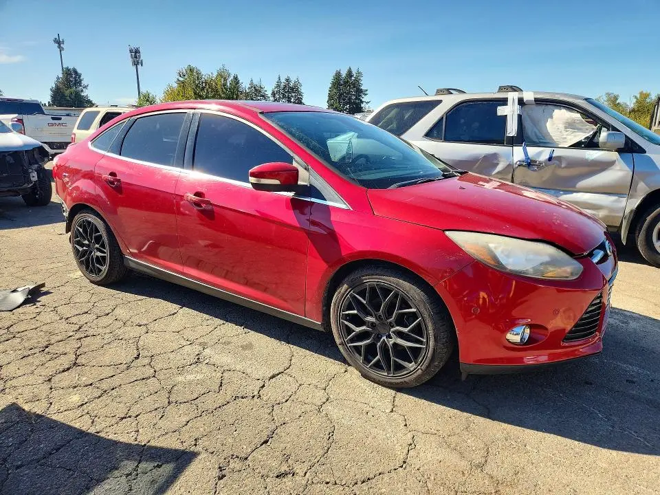 2012 FORD FOCUS TITANIUM  