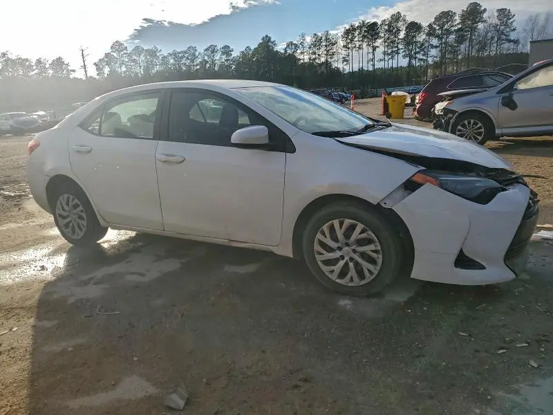 2018 TOYOTA COROLLA BASE  