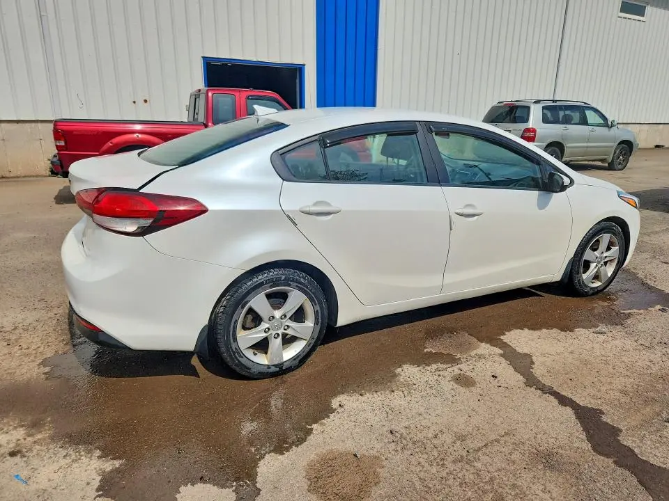 2018 KIA FORTE LX  