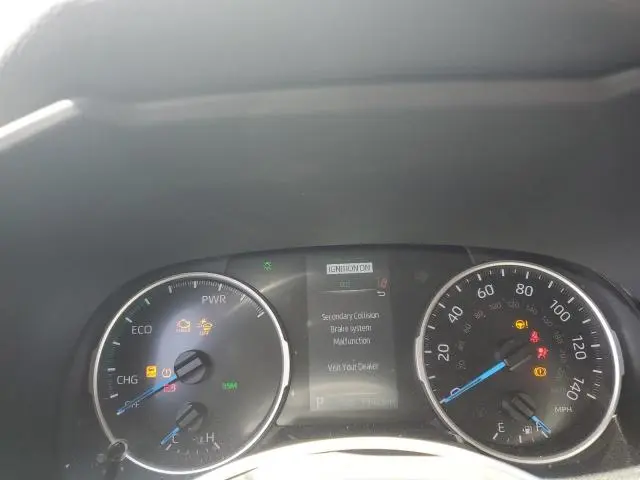 2022 TOYOTA RAV4 XLE