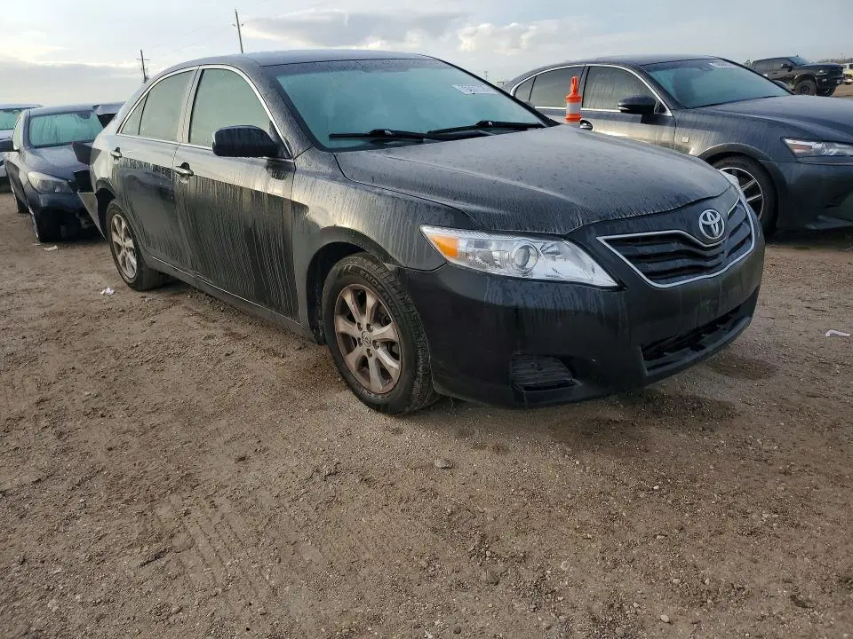 2011 TOYOTA CAMRY BASE  