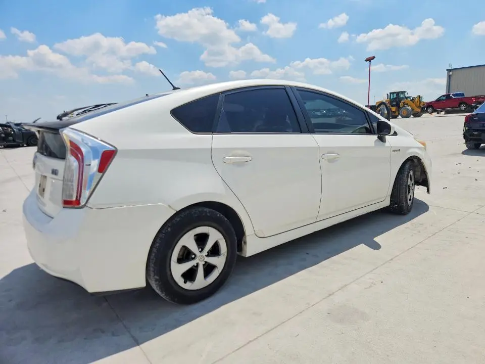 2012 TOYOTA PRIUS TWO  