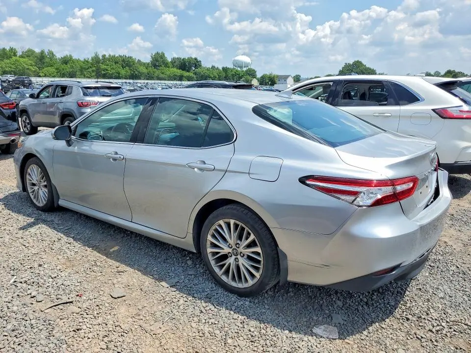 2018 TOYOTA CAMRY XLE  