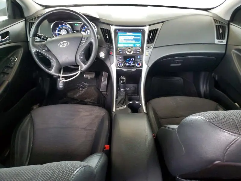 2012 HYUNDAI SONATA SE  