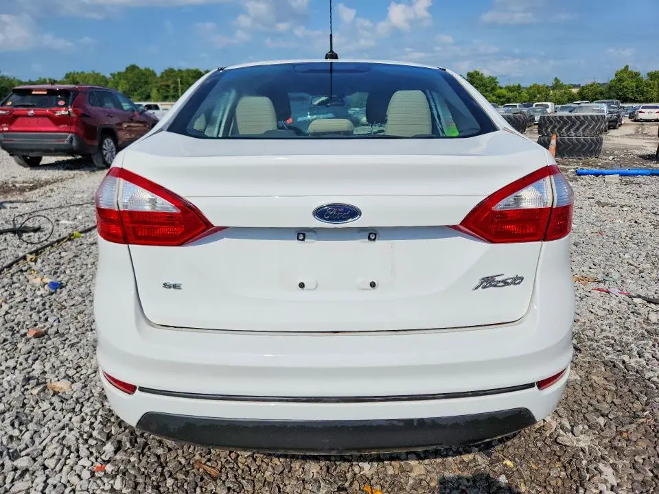 2017 FORD FIESTA SE  