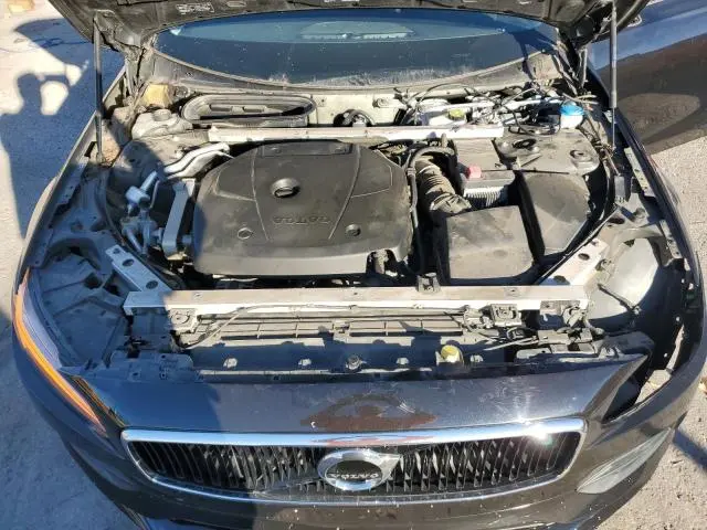 2018 VOLVO S90 T6 MOMENTUM  