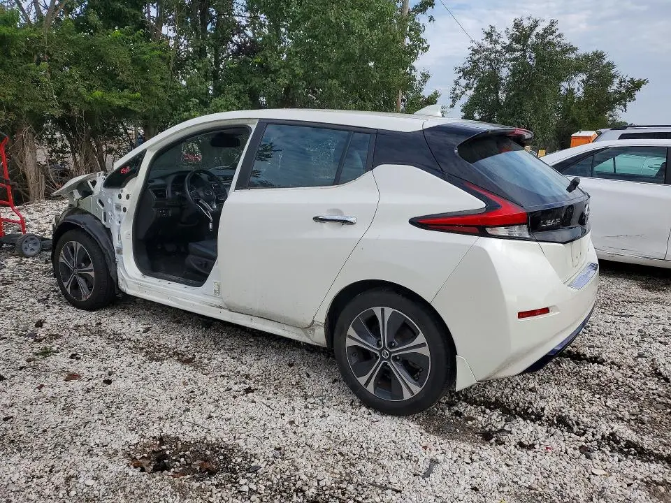2018 NISSAN LEAF SV  