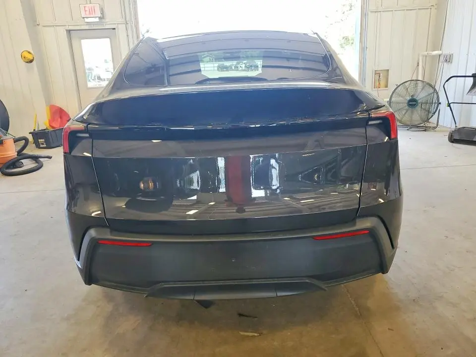 2026 TESLA MODEL Y   