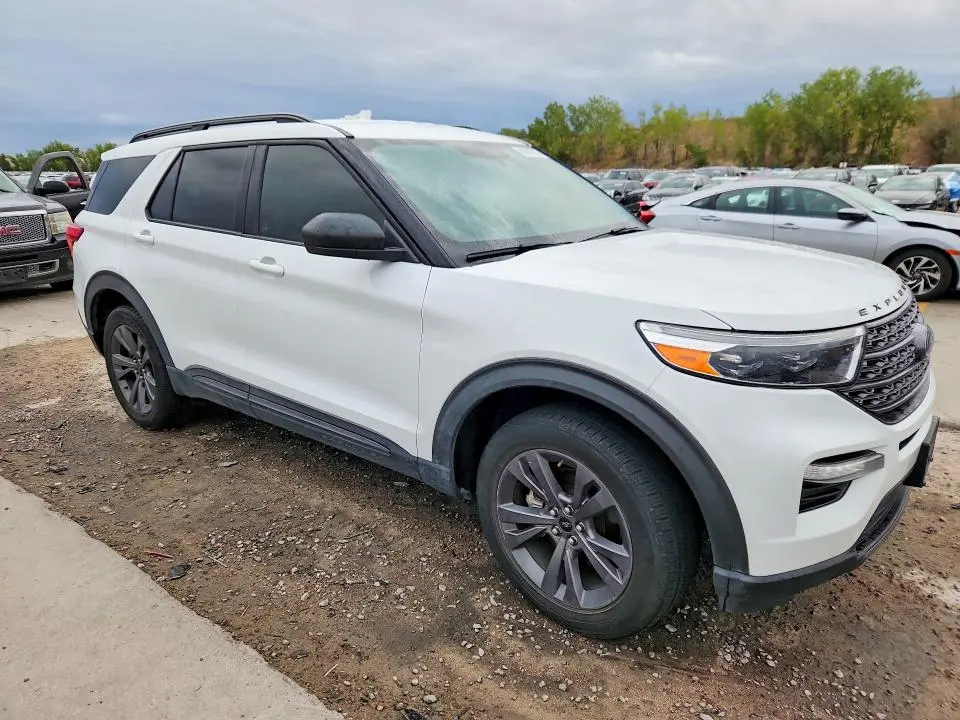 2021 FORD EXPLORER XLT  