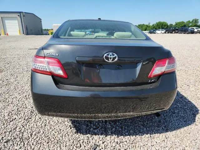 2011 TOYOTA CAMRY LE  