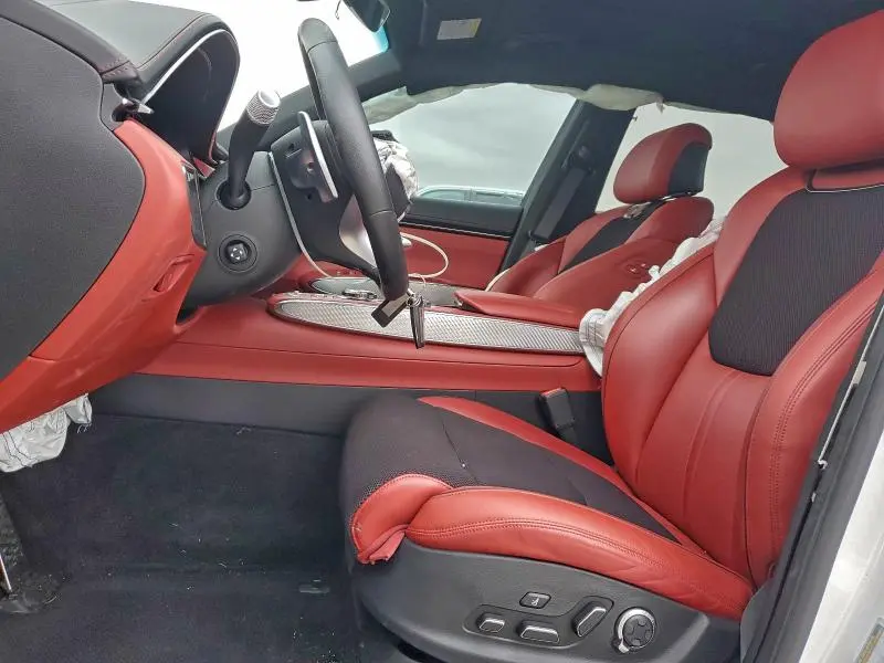 2025 GENESIS GV70 BASE  