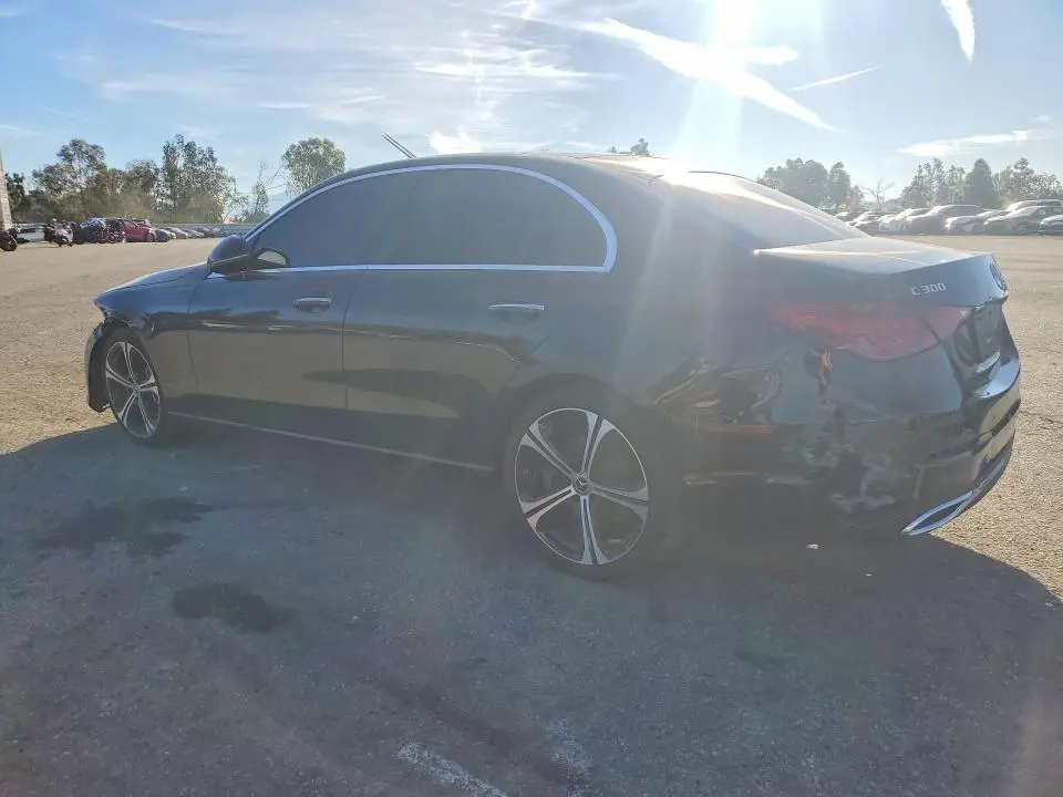 2025 MERCEDES-BENZ C 300  