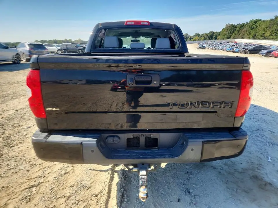 2017 TOYOTA TUNDRA CREWMAX LIMITED  