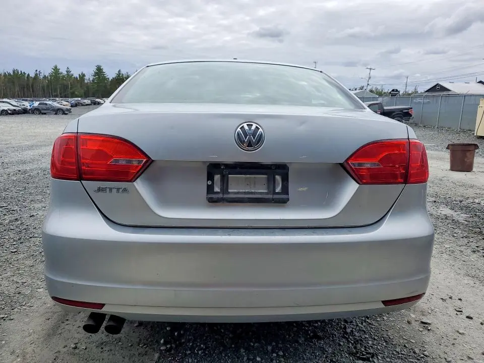 2014 VOLKSWAGEN JETTA BASE  