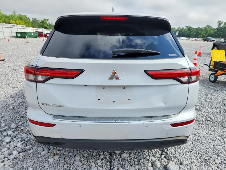 2022 MITSUBISHI OUTLANDER ES  