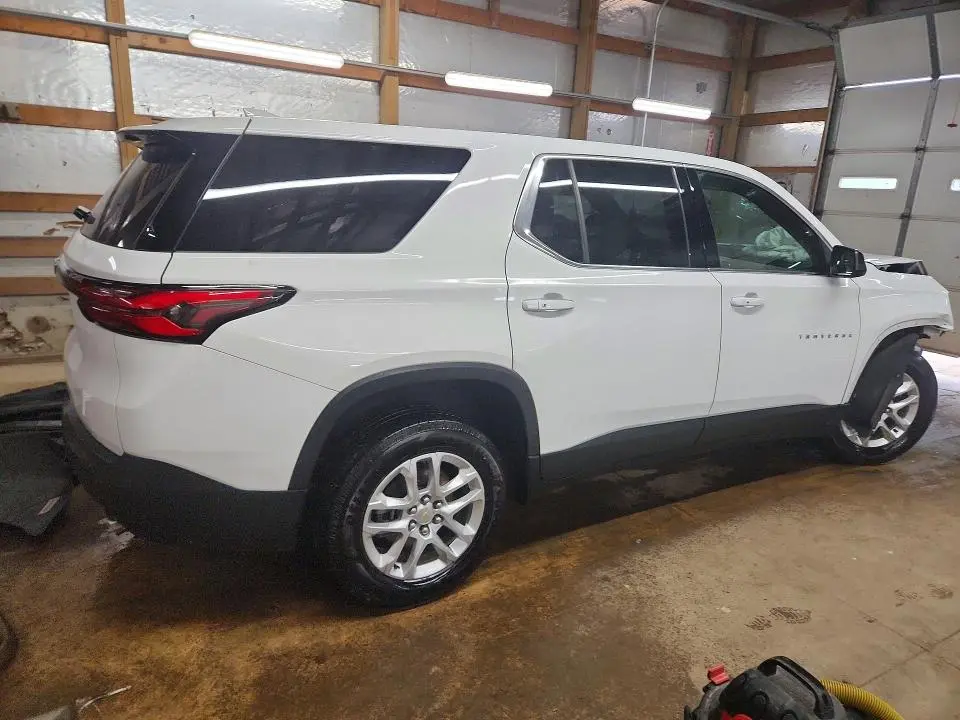 2022 CHEVROLET TRAVERSE LS  