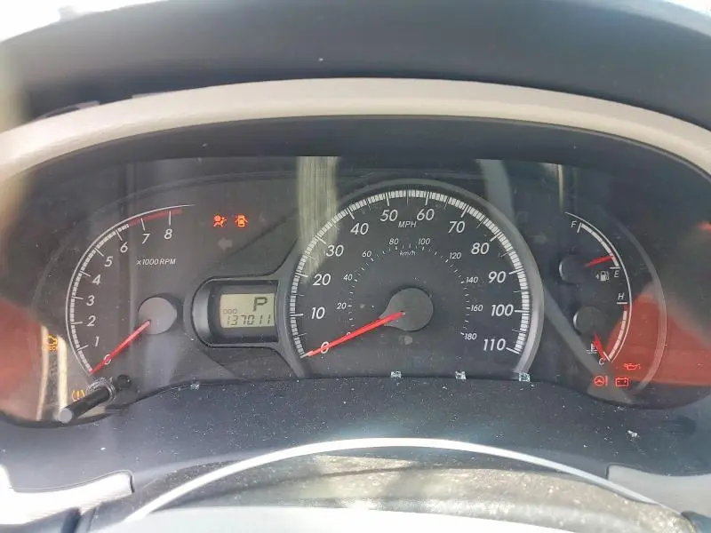2014 TOYOTA SIENNA LE  